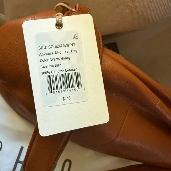 HOBO Advance Shoulder Bag Warm Honey - Picture 5 of 9